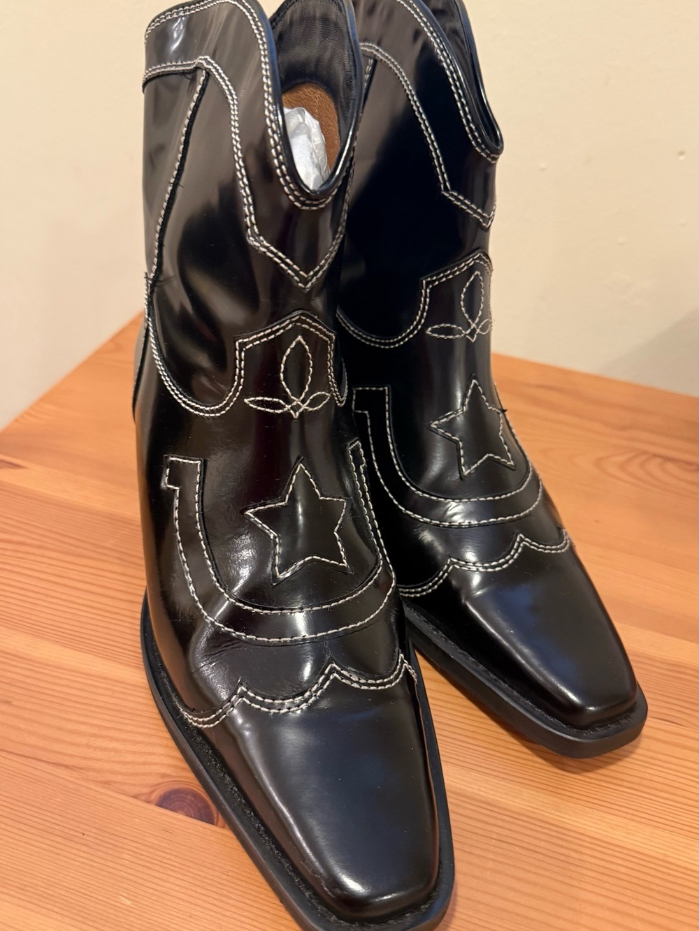 🖤GANNI Black Meg 50 Leather
Ankle SIZE 38🖤